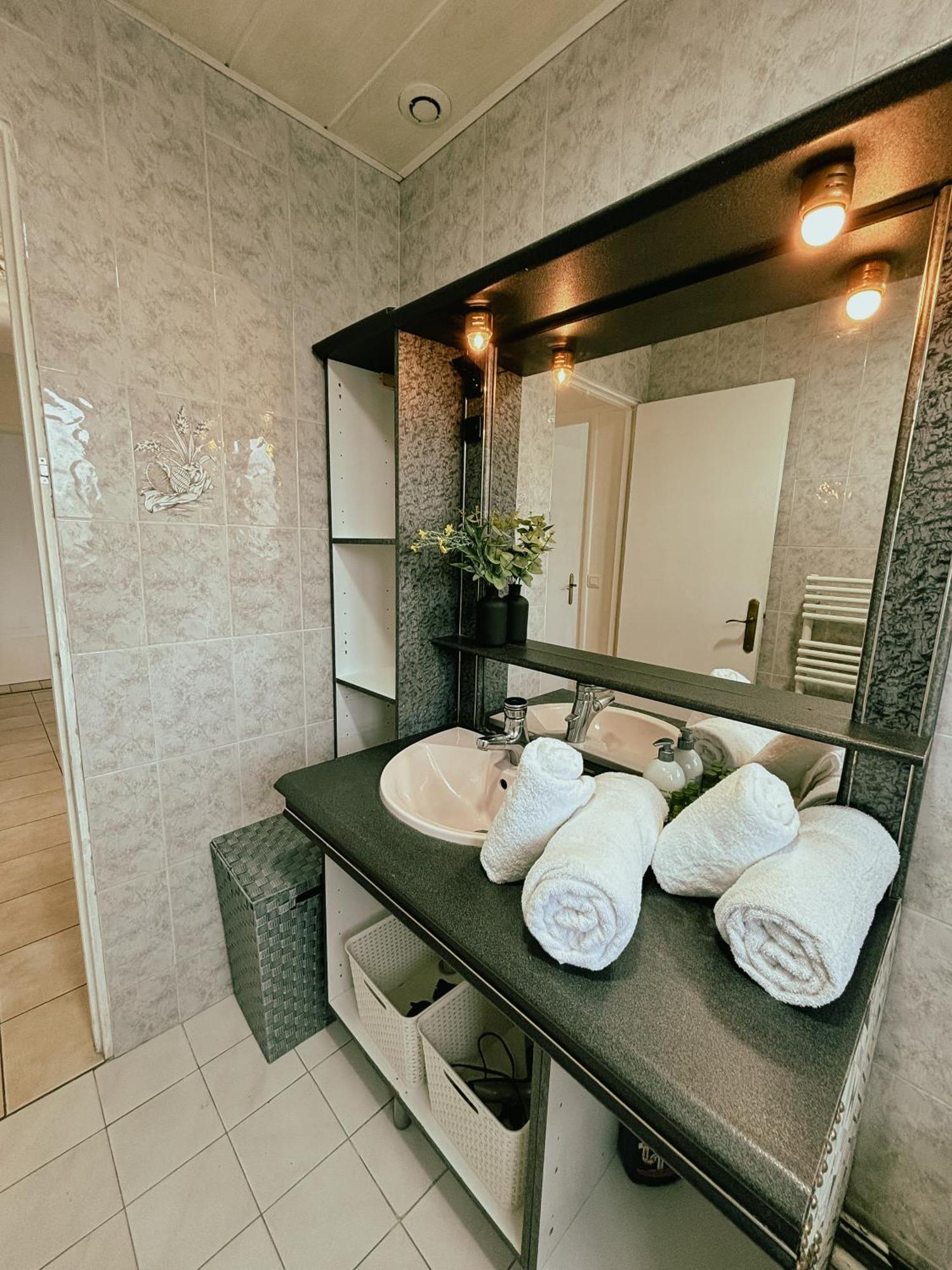 Duplex Avec Jardin - Proche Paris - Disneyland - Rer - Noisy-le-Grand Eksteriør bilde